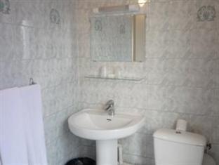 Grand Hotel Magenta Paris - Bathroom